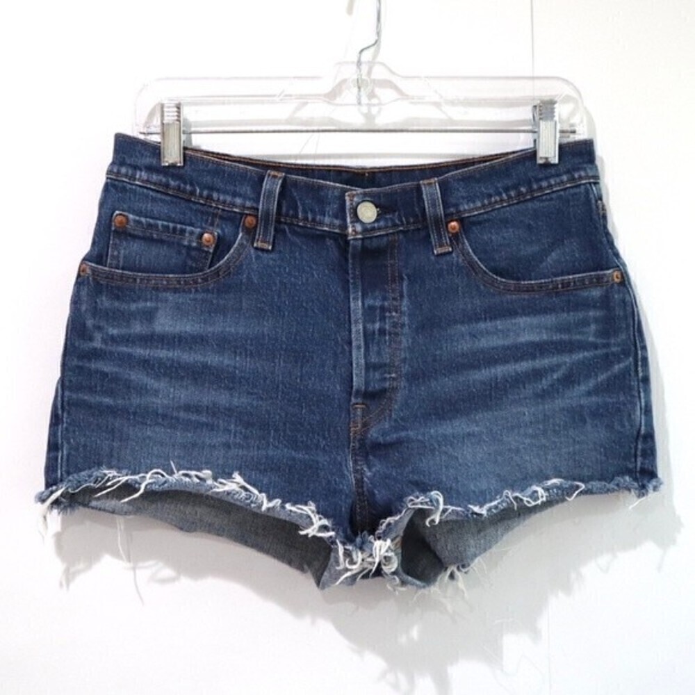 LEVI’S 501 Denim Shorts  Size 28‎